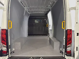 IVECO Daily 35 S 16B A8 V Kastenwagen 3520 L2H2