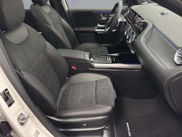 MERCEDES-BENZ GLA-Klasse H247 GLA 250 Swiss Star AMG Line 4matic