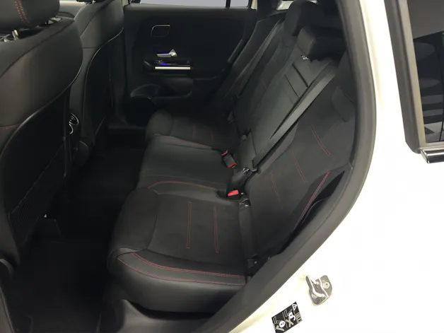 MERCEDES-BENZ GLA-Klasse H247 GLA 250 Swiss Star AMG Line 4matic