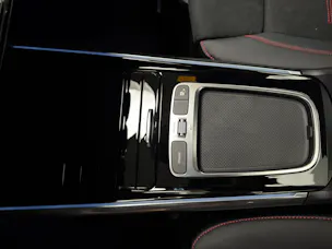 MERCEDES-BENZ GLA-Klasse H247 GLA 250 Swiss Star AMG Line 4matic
