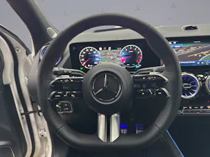 MERCEDES-BENZ GLA-Klasse H247 GLA 250 Swiss Star AMG Line 4matic