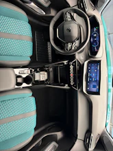 https://vehicle.imgix.net/4509926/dfa30db9-ed35-453c-92c2-ab9e9cf28384.jpg