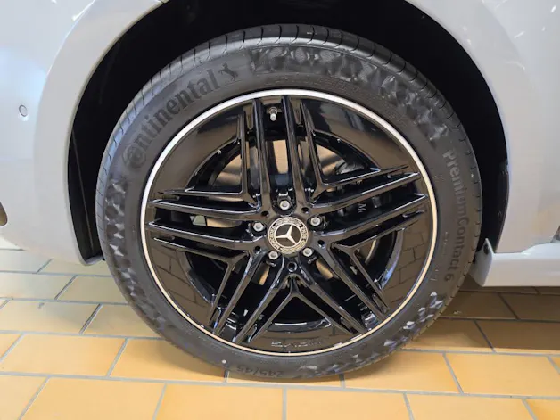 MERCEDES-BENZ V 300 d 4Matic Swiss Edition lang