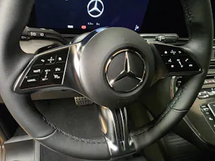 MERCEDES-BENZ V 300 d 4Matic Swiss Edition lang