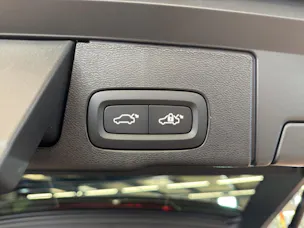 VOLVO XC60 2.0 T8 TE Ultra Dark eAWD