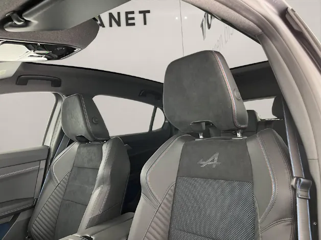 RENAULT Rafale 1.2 E-Tech Plug-in Atelier Alpine
