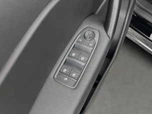 RENAULT Captur 1.8 E-Tech evolution