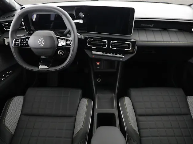 RENAULT R4 E-Tech Comfort Range iconic