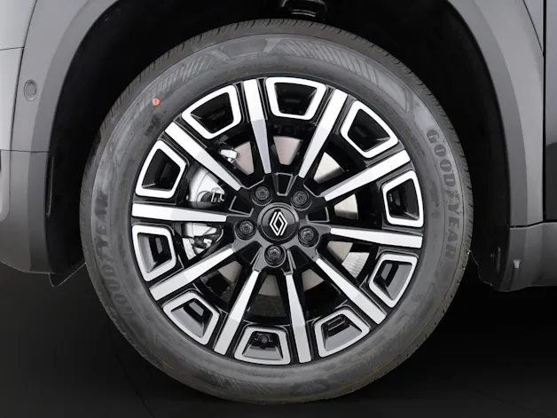 RENAULT R4 E-Tech Comfort Range iconic