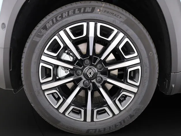 RENAULT R4 E-Tech Comfort Range iconic
