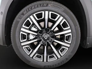 RENAULT R4 E-Tech Comfort Range iconic