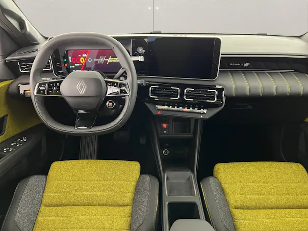 RENAULT R5 E-Tech Comfort Range iconic five
