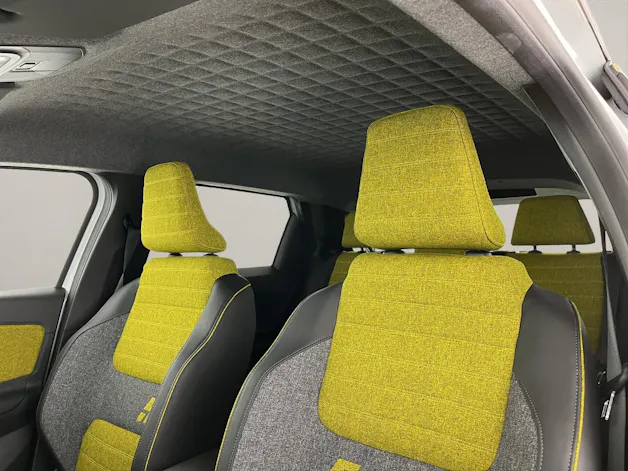 RENAULT R5 E-Tech Comfort Range iconic five