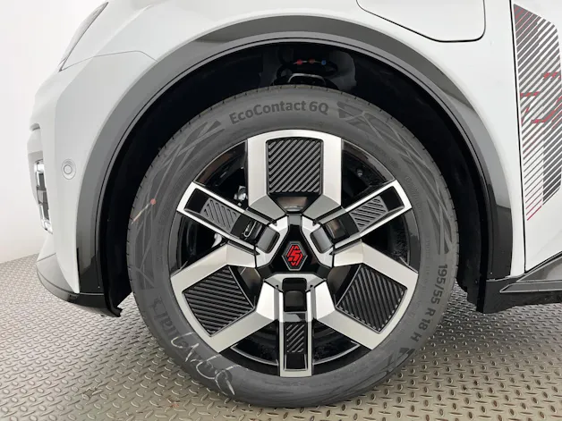 RENAULT R5 E-Tech Comfort Range iconic five