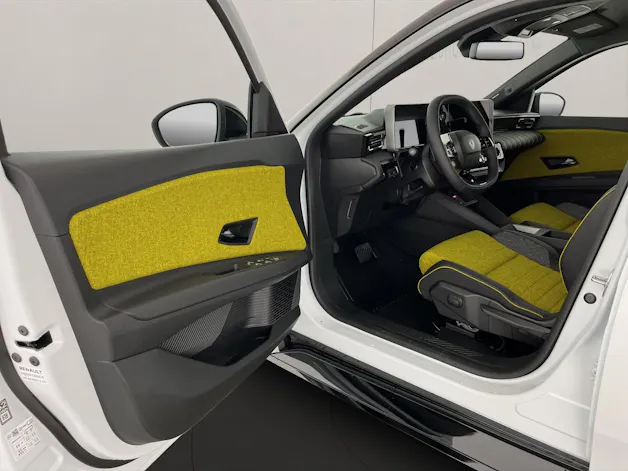 RENAULT R5 E-Tech Comfort Range iconic five