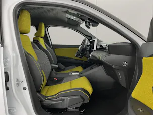 RENAULT R5 E-Tech Comfort Range iconic five