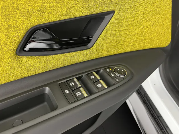 RENAULT R5 E-Tech Comfort Range iconic five
