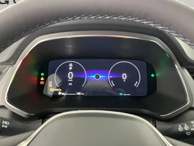 RENAULT Captur 1.8 E-Tech techno