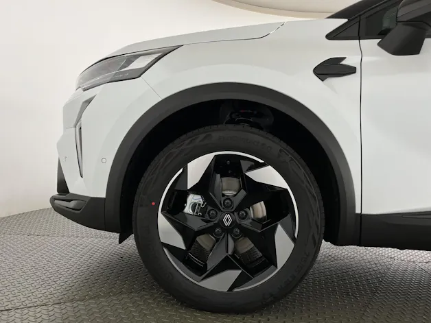 RENAULT Captur 1.8 E-Tech techno