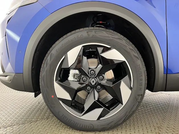 RENAULT Captur 1.8 E-Tech techno