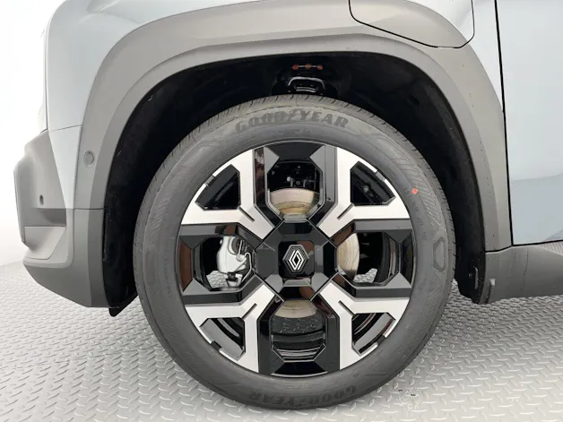 RENAULT R4 E-Tech Comfort Range plein sud techno