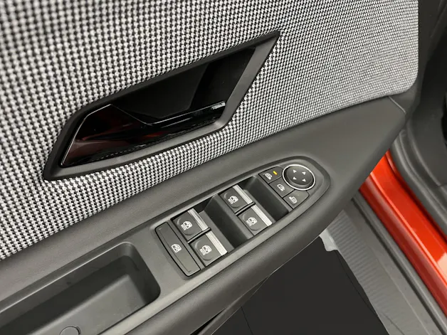 RENAULT R4 E-Tech Comfort Range plein sud iconic