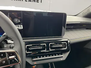 RENAULT R4 E-Tech Comfort Range plein sud iconic