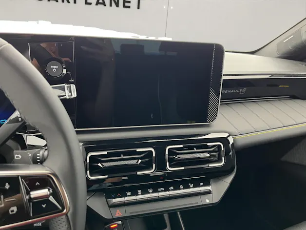 RENAULT R4 E-Tech Comfort Range plein sud iconic