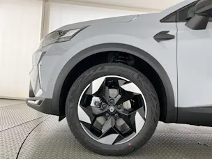 RENAULT Captur 1.8 E-Tech techno
