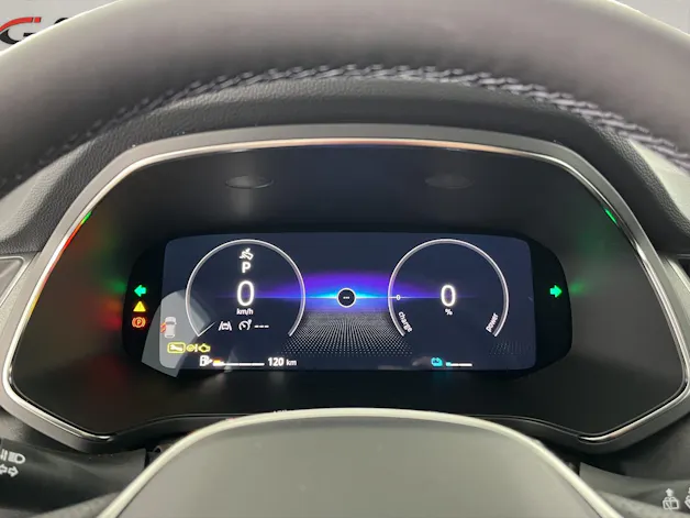 RENAULT Captur 1.8 E-Tech techno