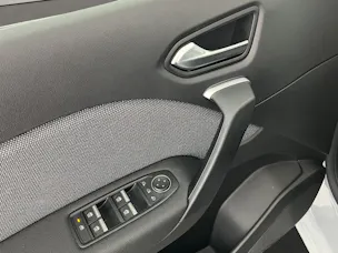 RENAULT Captur 1.8 E-Tech techno
