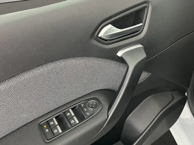 RENAULT Captur 1.8 E-Tech techno