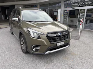 Subaru Forester Station 2.0i e-Boxer Swiss Plus