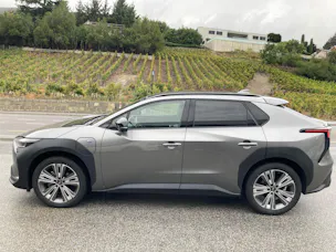 Subaru Solterra eV Luxury AWD