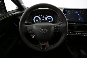 Fahrzeugbild TOYOTA C-HR 2.0 HEV GR Sport 4x4