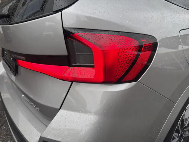 BMW X1 U11 23d xDrive paddles