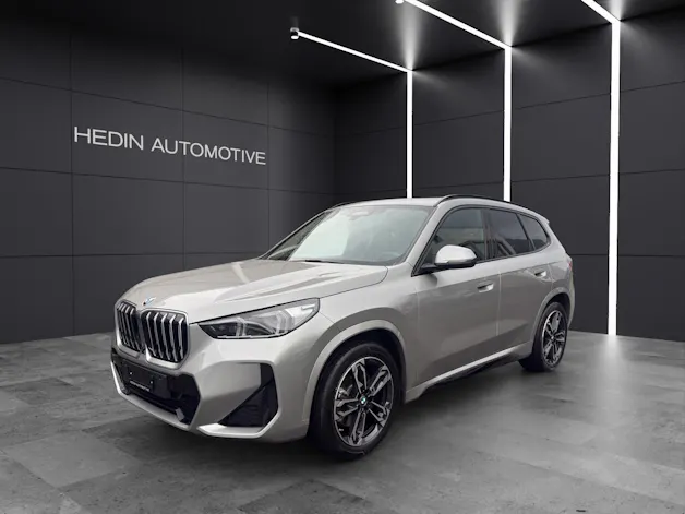 BMW X1 U11 23d xDrive paddles