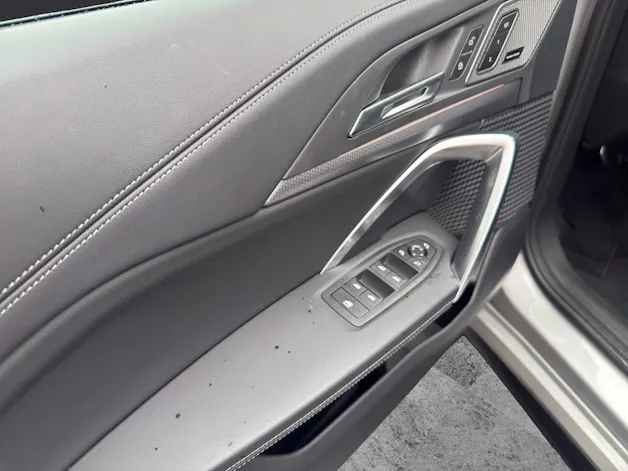 BMW X1 U11 23d xDrive paddles