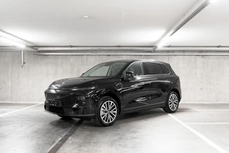 https://vehicle.imgix.net/4510272/74f4dc2b-ec3d-4b68-8151-4b3fc0017f71.jpg