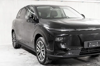 https://vehicle.imgix.net/4510272/7e7429d0-aaa5-4b80-9f7f-eb0b4e286c4a.jpg