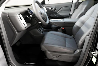 https://vehicle.imgix.net/4510272/dc1d94a2-3a95-4378-b2c8-7cbf28027724.jpg