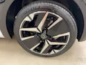 PEUGEOT 208 1.2 Hybrid 145 GT Exclusive
