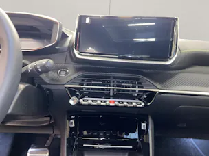 PEUGEOT 208 1.2 Hybrid 145 GT Exclusive