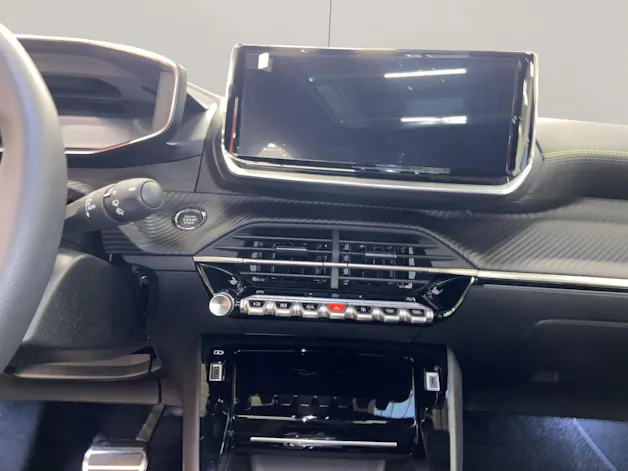 PEUGEOT 208 1.2 Hybrid 145 GT Exclusive