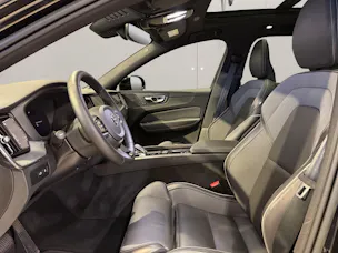 VOLVO XC60 2.0 T8 TE Ultimate Dark eAWD