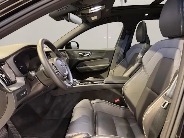 VOLVO XC60 2.0 T8 TE Ultimate Dark eAWD