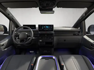 HYUNDAI Staria Premium 84 kWh Vertex
