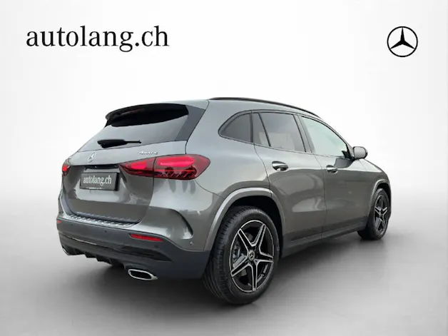MERCEDES-BENZ GLA 250 AMG Line 4Matic Swiss Star