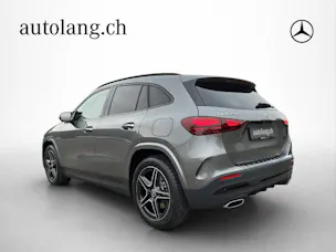 MERCEDES-BENZ GLA 250 AMG Line 4Matic Swiss Star