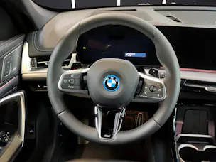 BMW X1 U11 30e xDrive paddles